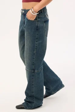 Flicker Stamp Low Baggy Jean Washed Blue
