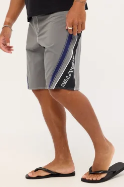 Fluid 2K Pro Boardshort Pewter