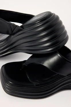 Frame Thong Wedge Slide Black