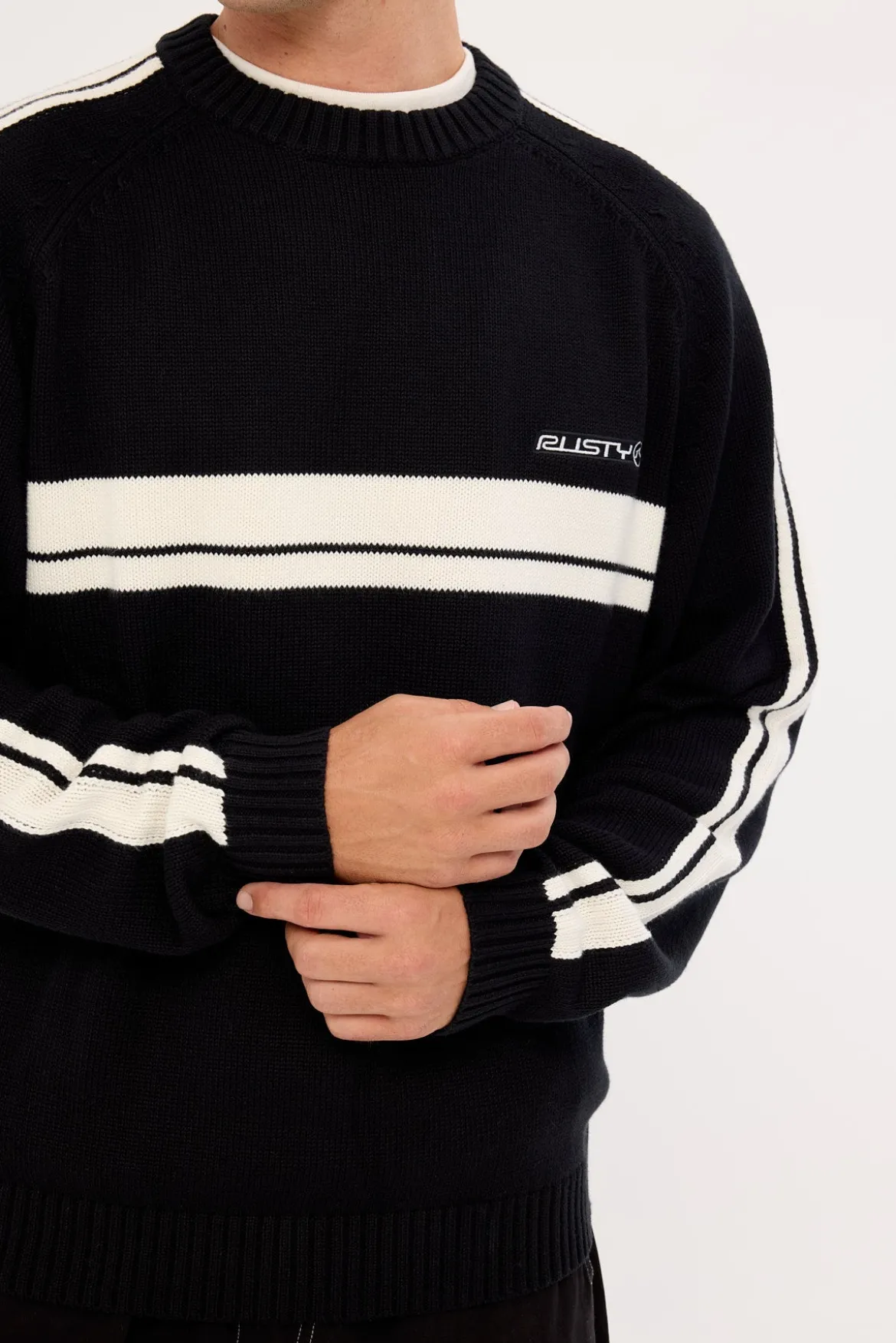 Frost Lines Knitted Crew Black