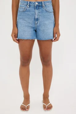 High Relaxed Short Blue Fire