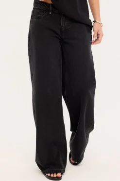 Hunter Low Rise Wide Leg Jean Aged Black