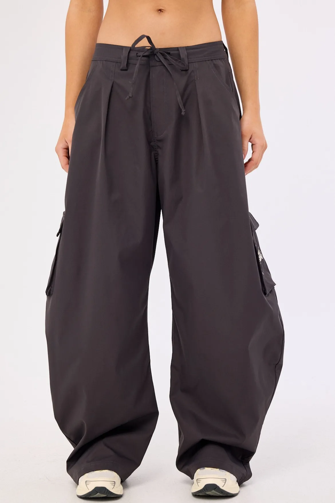 Inferno Barrel Leg Pant Charcoal