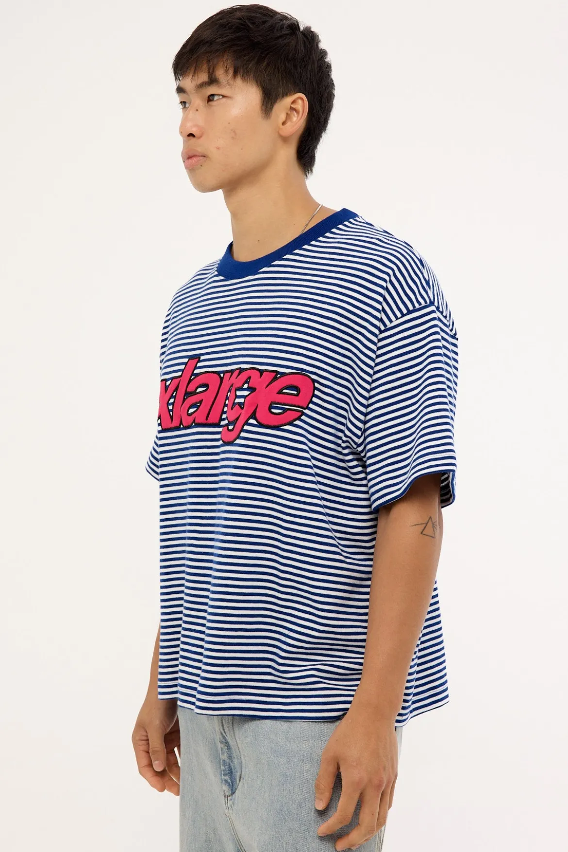 Italic Stripe Gorilla Fit Tee Navy Stripe