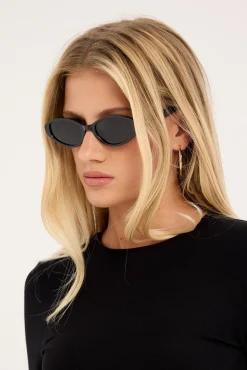 Ivy Black Black