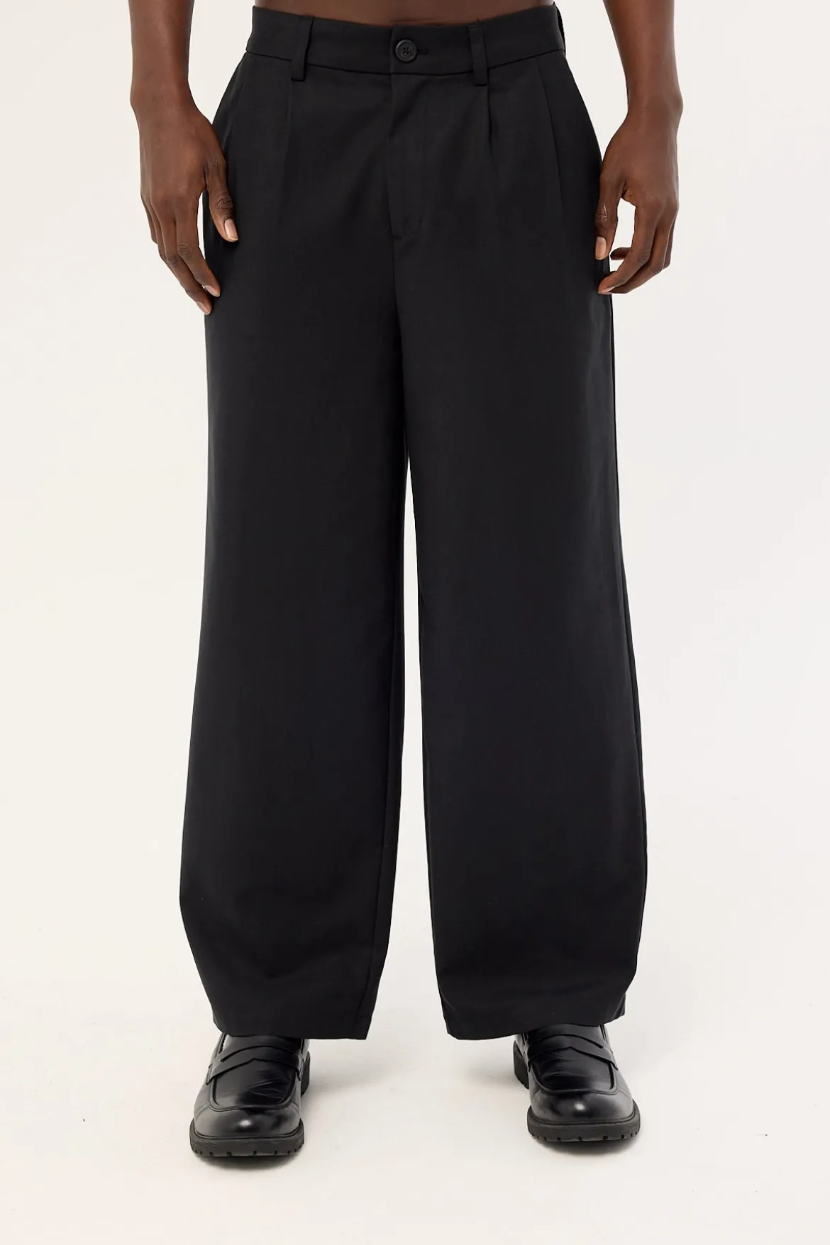 Jaxon Baggy Tailored Trouser Black