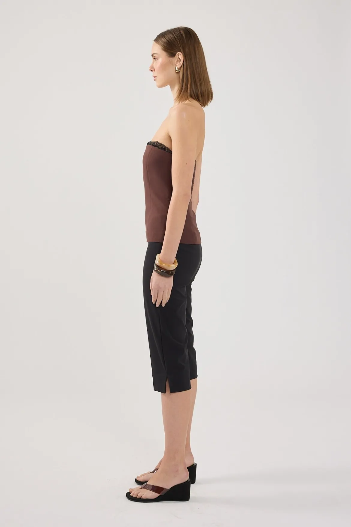 Josie Mid Rise Capri Pant Black