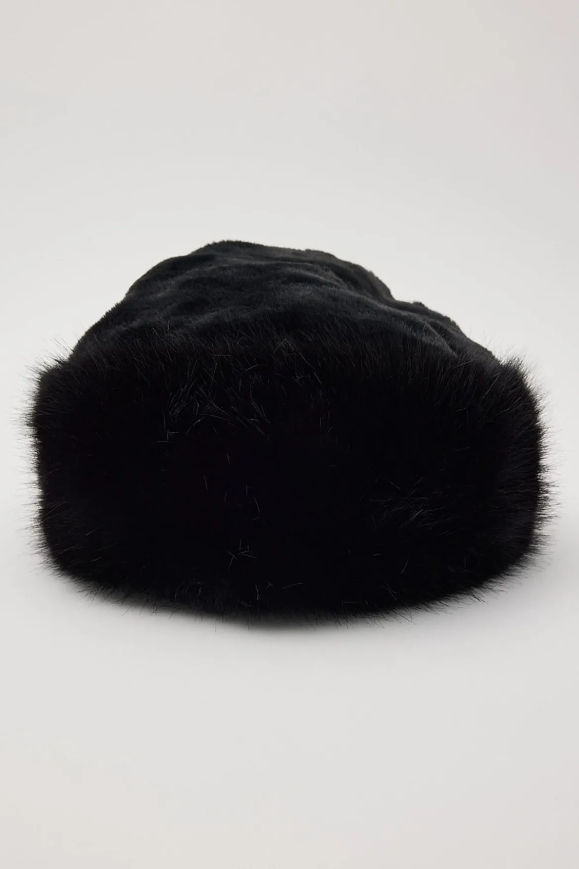Kiki Faux Fur Hat Black