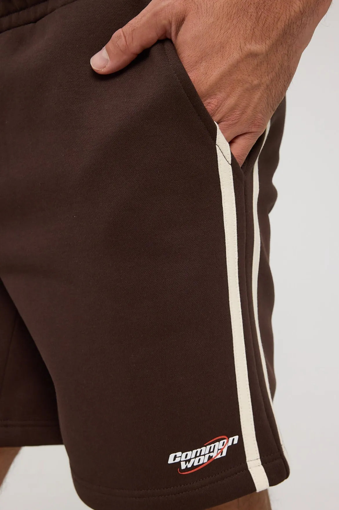 League Sweat Short Dark Brown