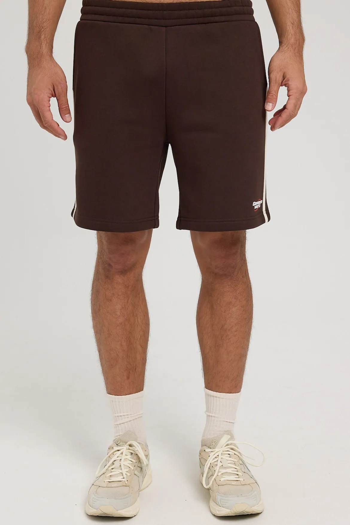League Sweat Short Dark Brown