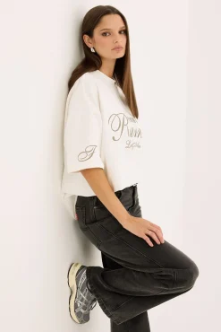 Legends Academy Tee Vanilla