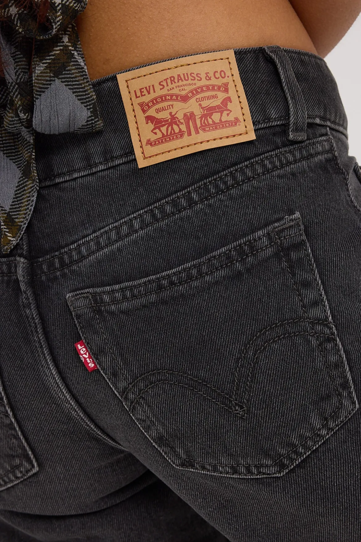 Levi's Superlow Jean Mic Dropped