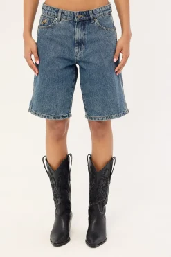 Logorama Sloucher Short Odyssey