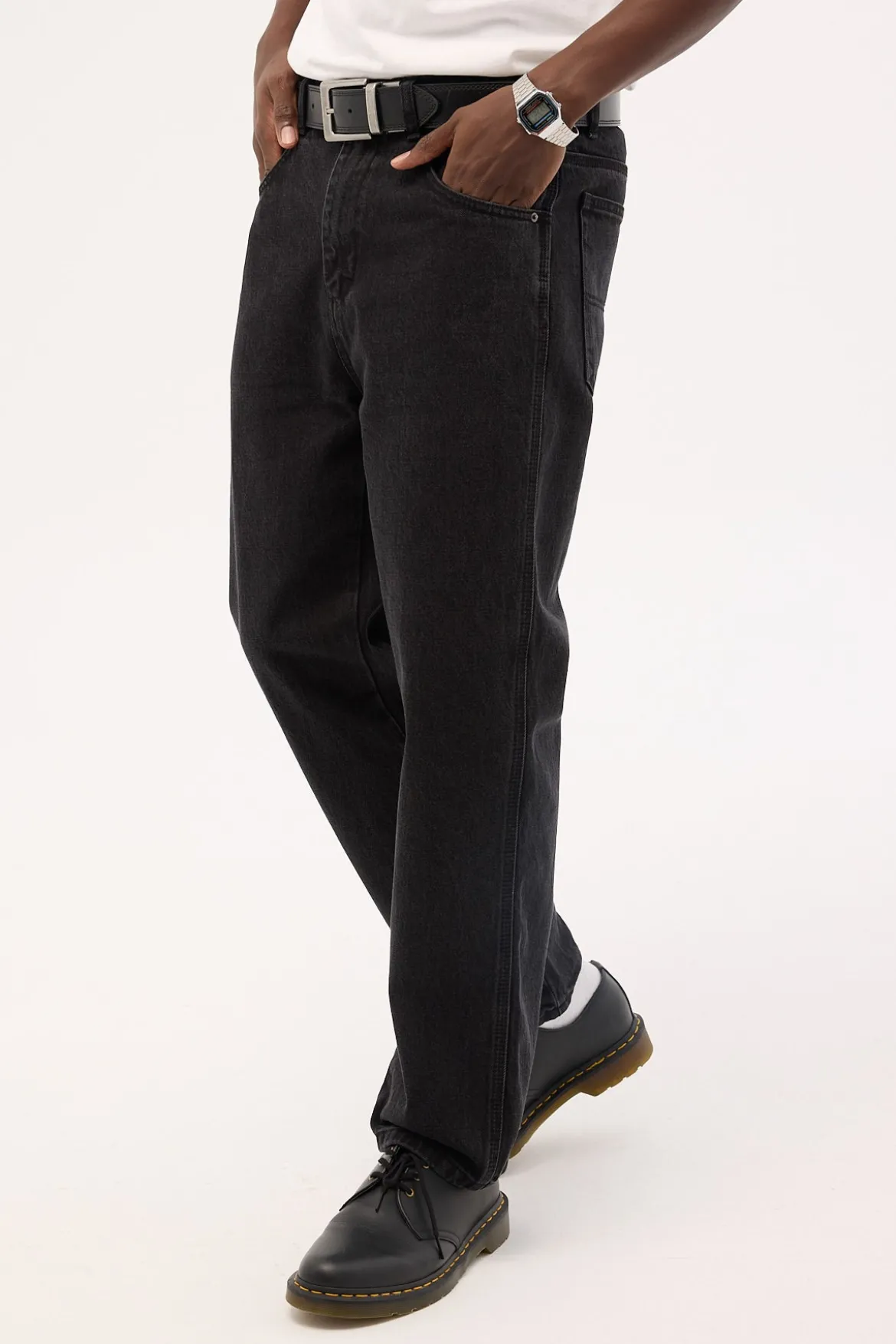 Lounger Jean Worship Washed Black