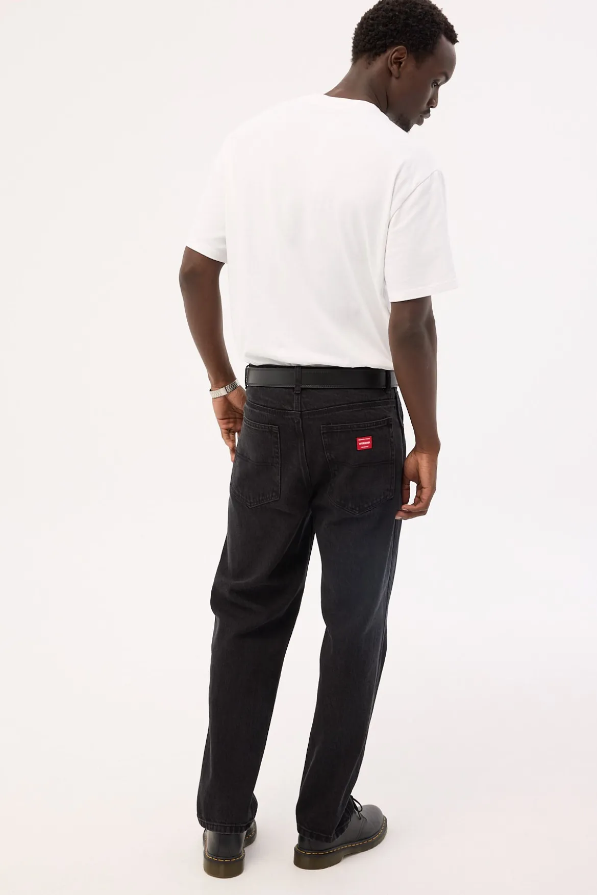 Lounger Jean Worship Washed Black