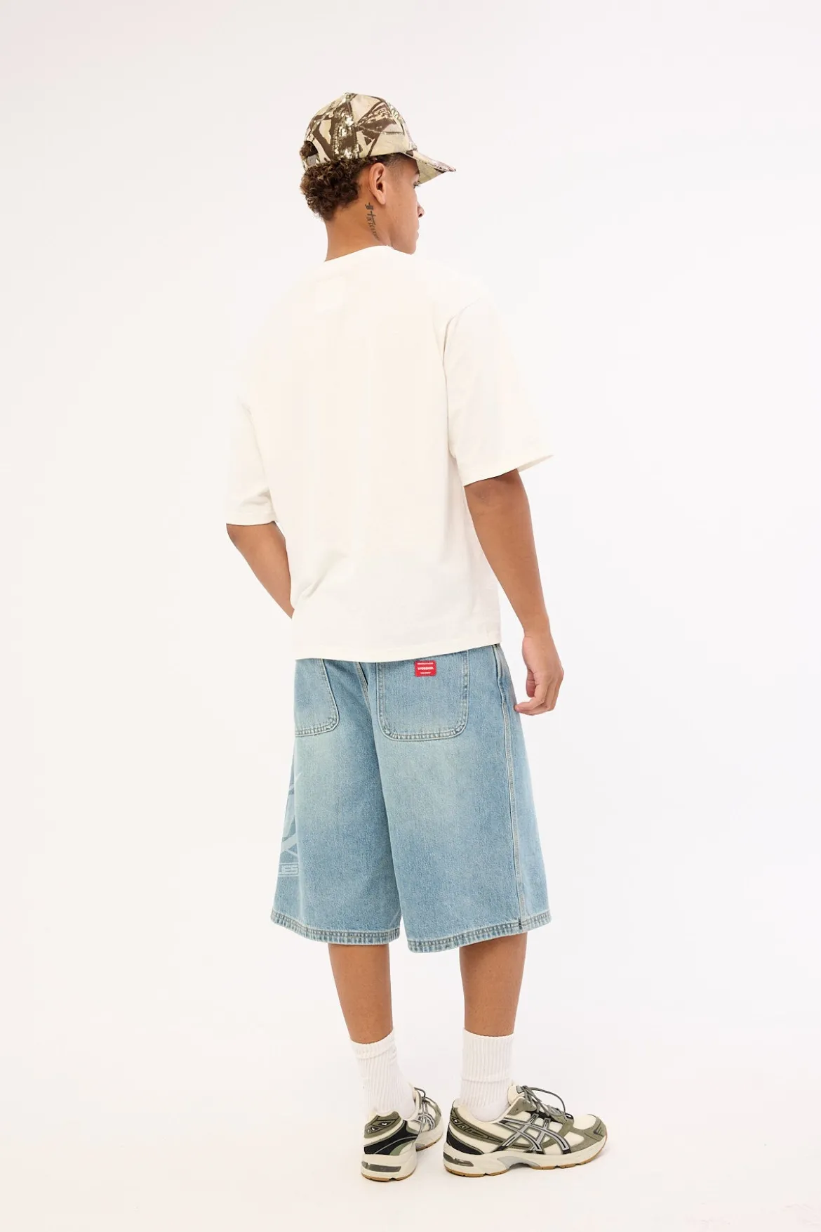 Low Goes Dozer Jean Short Light N Dirty
