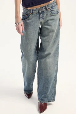 Low Rise Parallel Jean Vintage Bleach Blue Denim