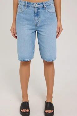 Low Slouch Jort Crystal Blue