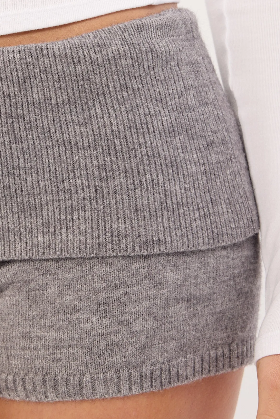 Lumia Knit Short Grey Marle