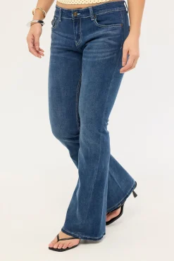 Mary-Kate Jean Mid Blue Denim