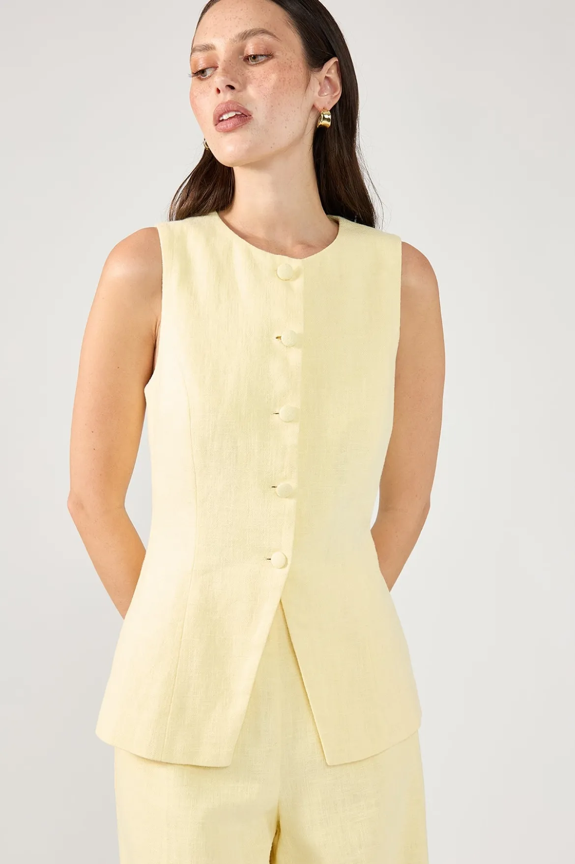 Menorca Long Line Vest Lemon