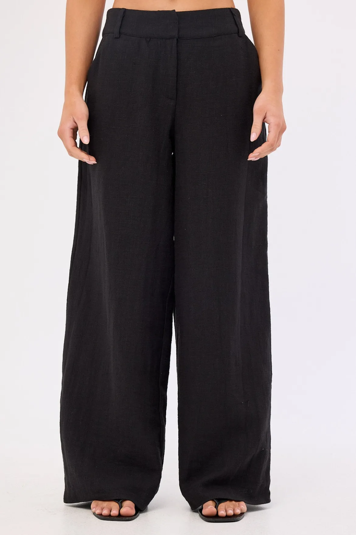 Menorca Low Rise Linen Pant Black