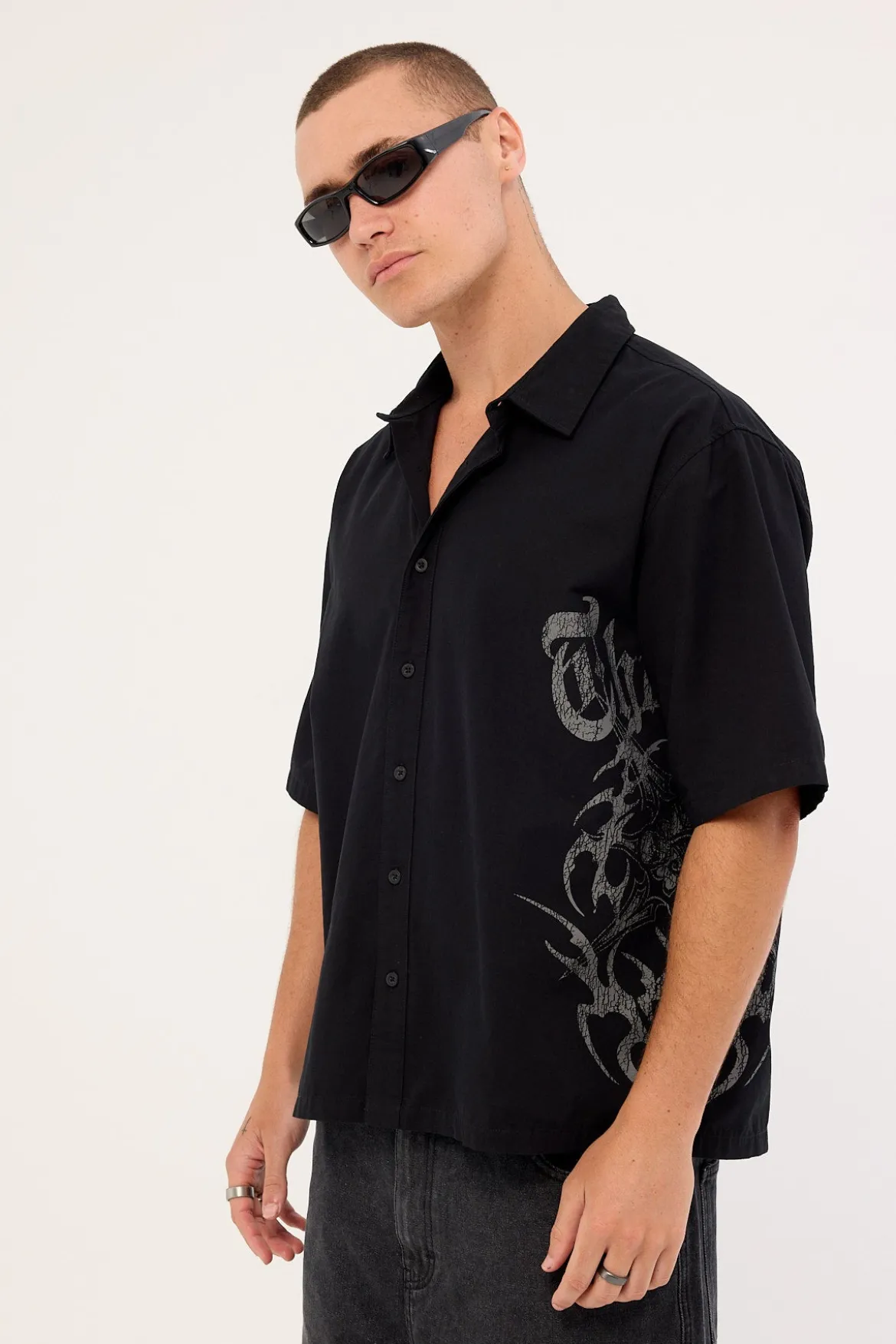 Misfortune Box Fit Cropped Sleeve Shirt Washed Black
