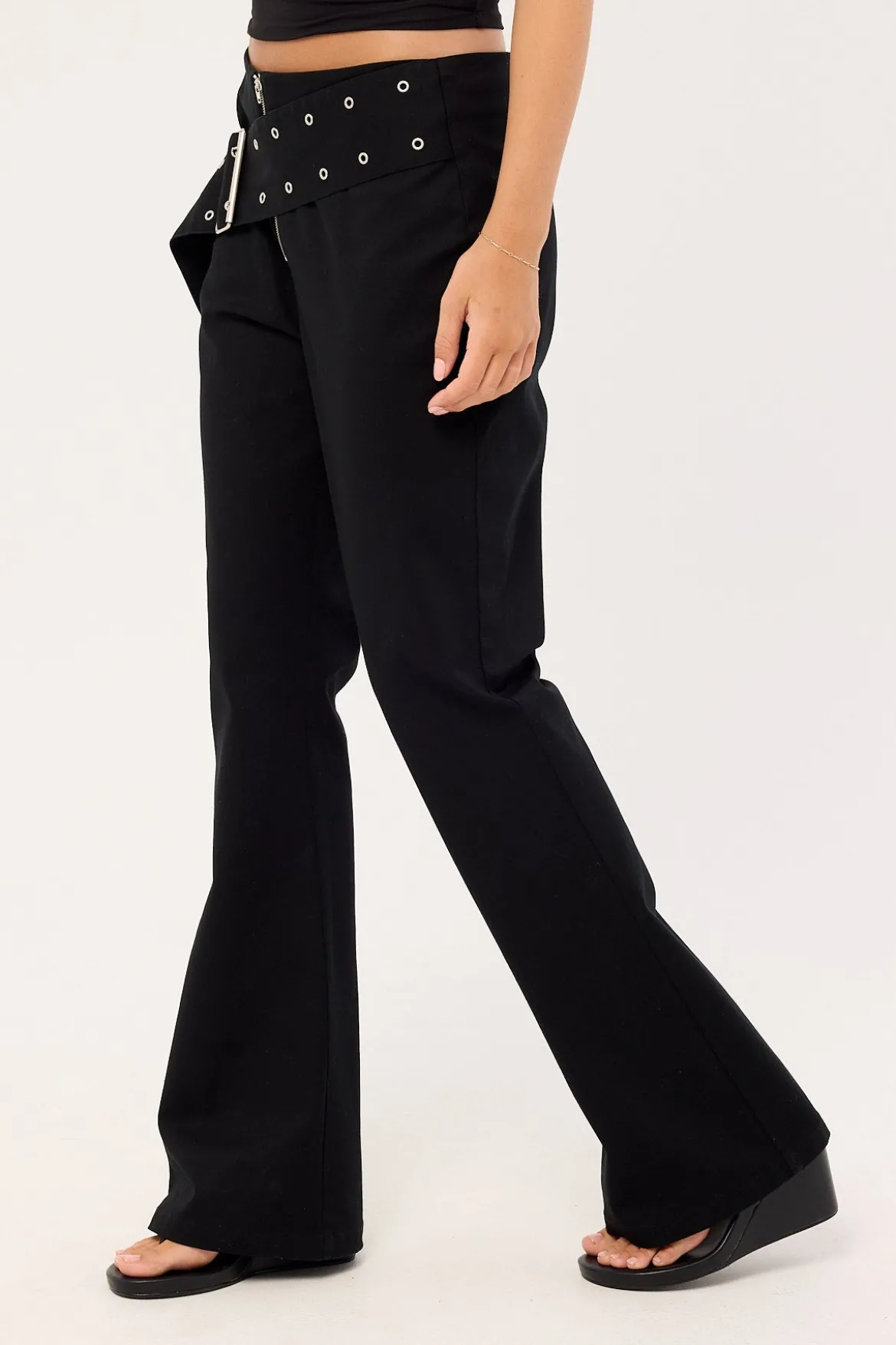 Mode Cross Belt Bootcut Pants Washed Black