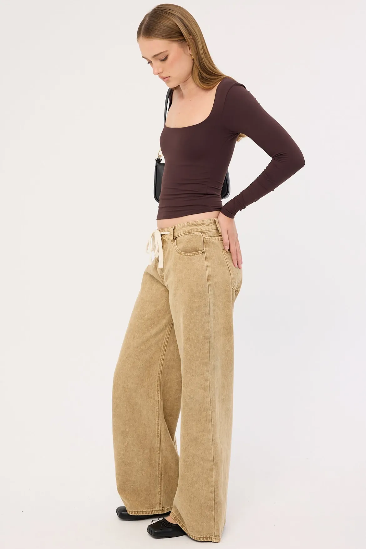 Muse Jean Camel