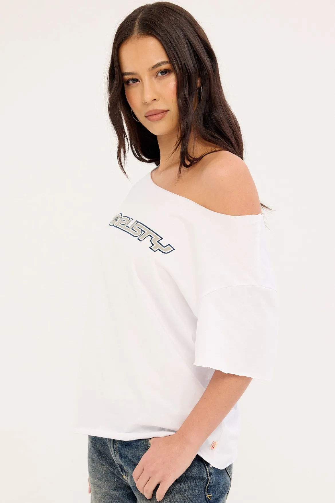 New But Old Off Shoulder Tee Vintage White