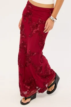 Nia Applique Mid Rise Maxi Skirt Burgundy