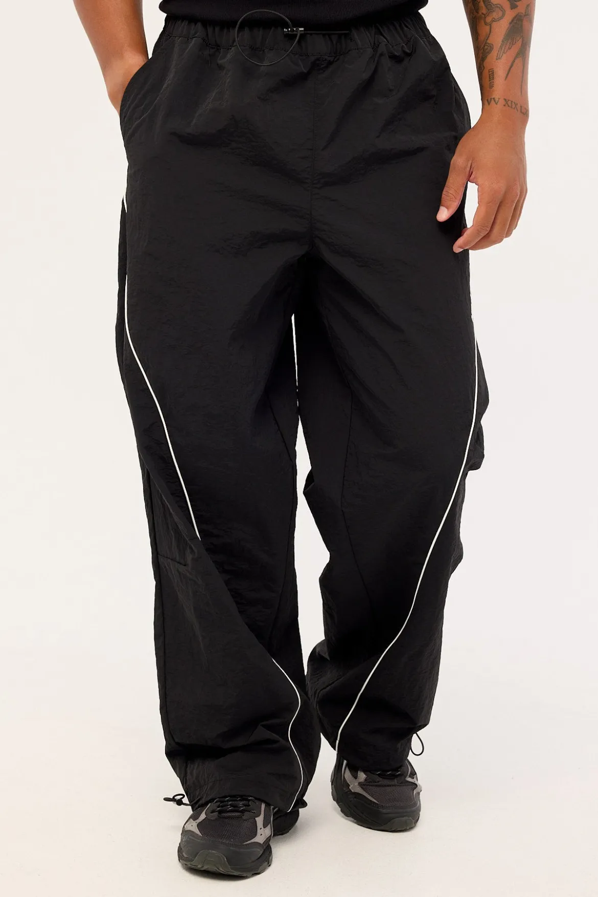 Nova Baggy Track Pant Black