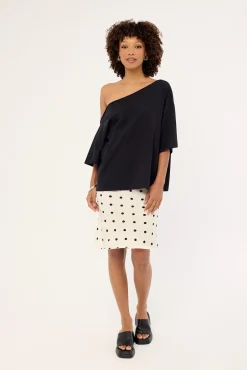 Off Shoulder Relaxed Tee Black