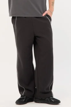 Oscillate Baggy Sweatpant Black