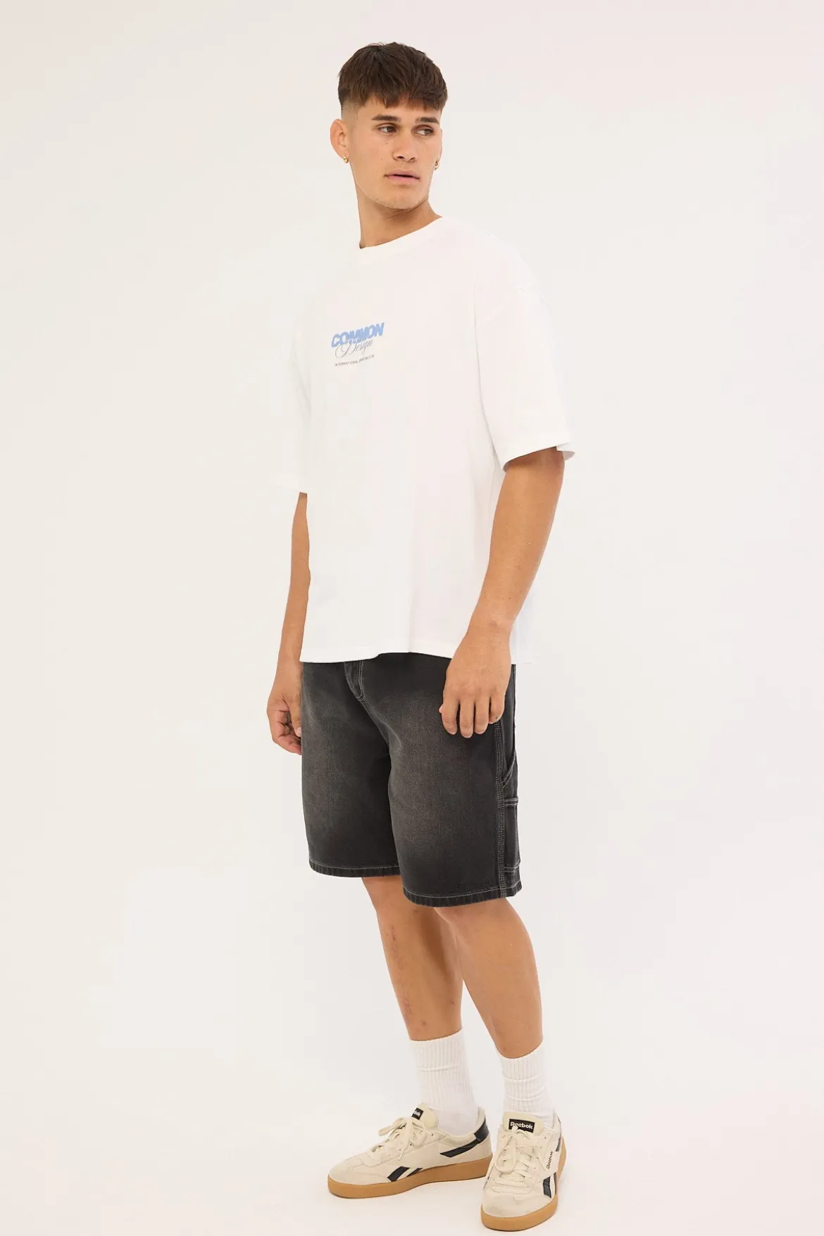 Oval Carpenter Jort Washed Black