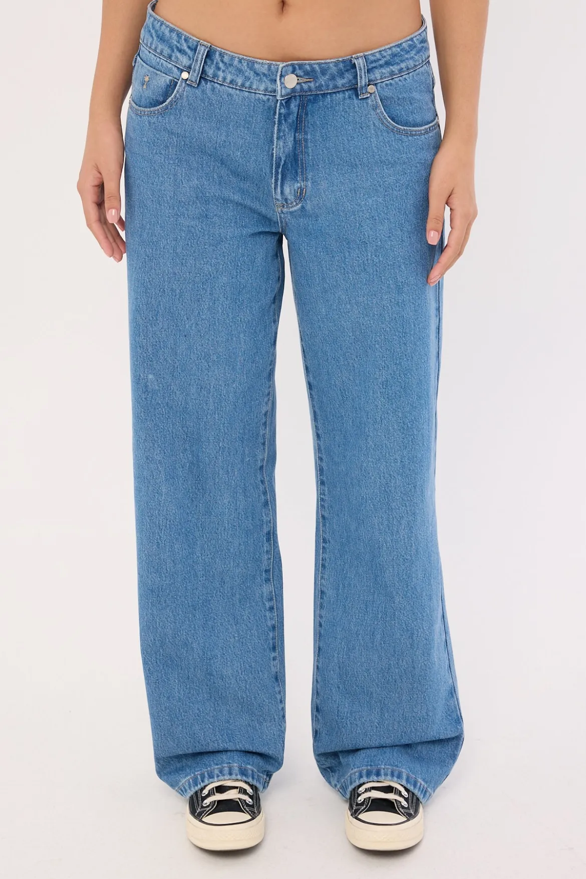 Parker Low Rise Baggy Jean Vivid Mid Blue