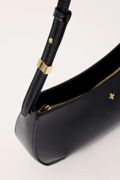 Peta + Jain Embrace Black Smooth