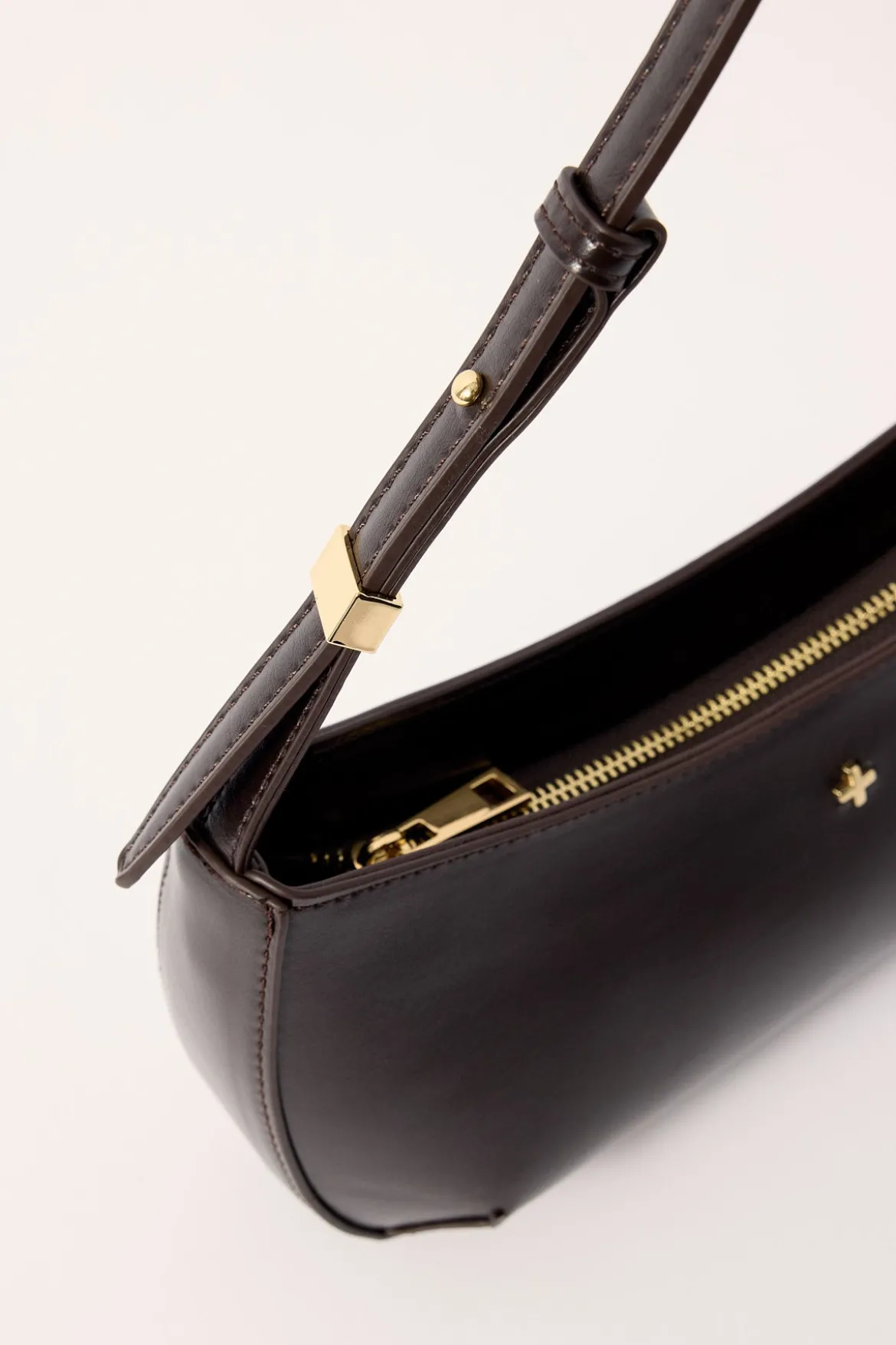 Peta + Jain EMBRACE SHOULDER BAG Choc Smooth