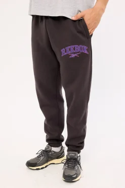 Phillip Varsity Jogger Washed Black