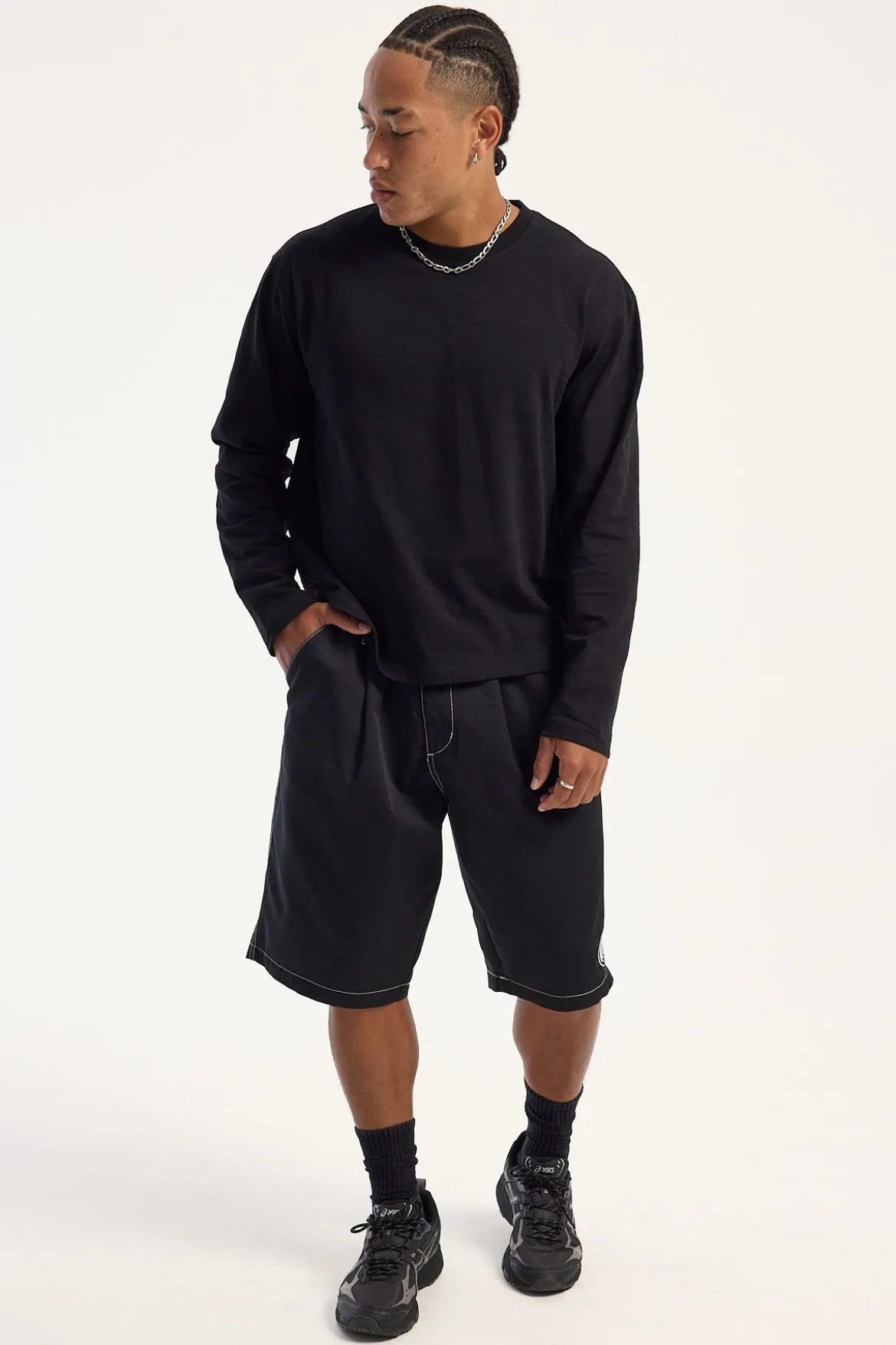 Pleated Baggy Elastic Short Black