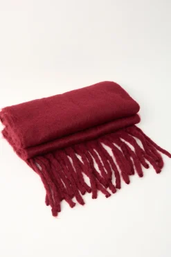 Plush Oversized Knit Scarf Burgundy