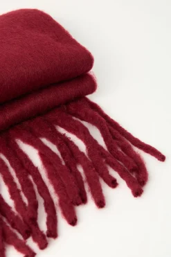 Plush Oversized Knit Scarf Burgundy