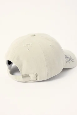 Ragged Distressed Dad Cap Light Grey