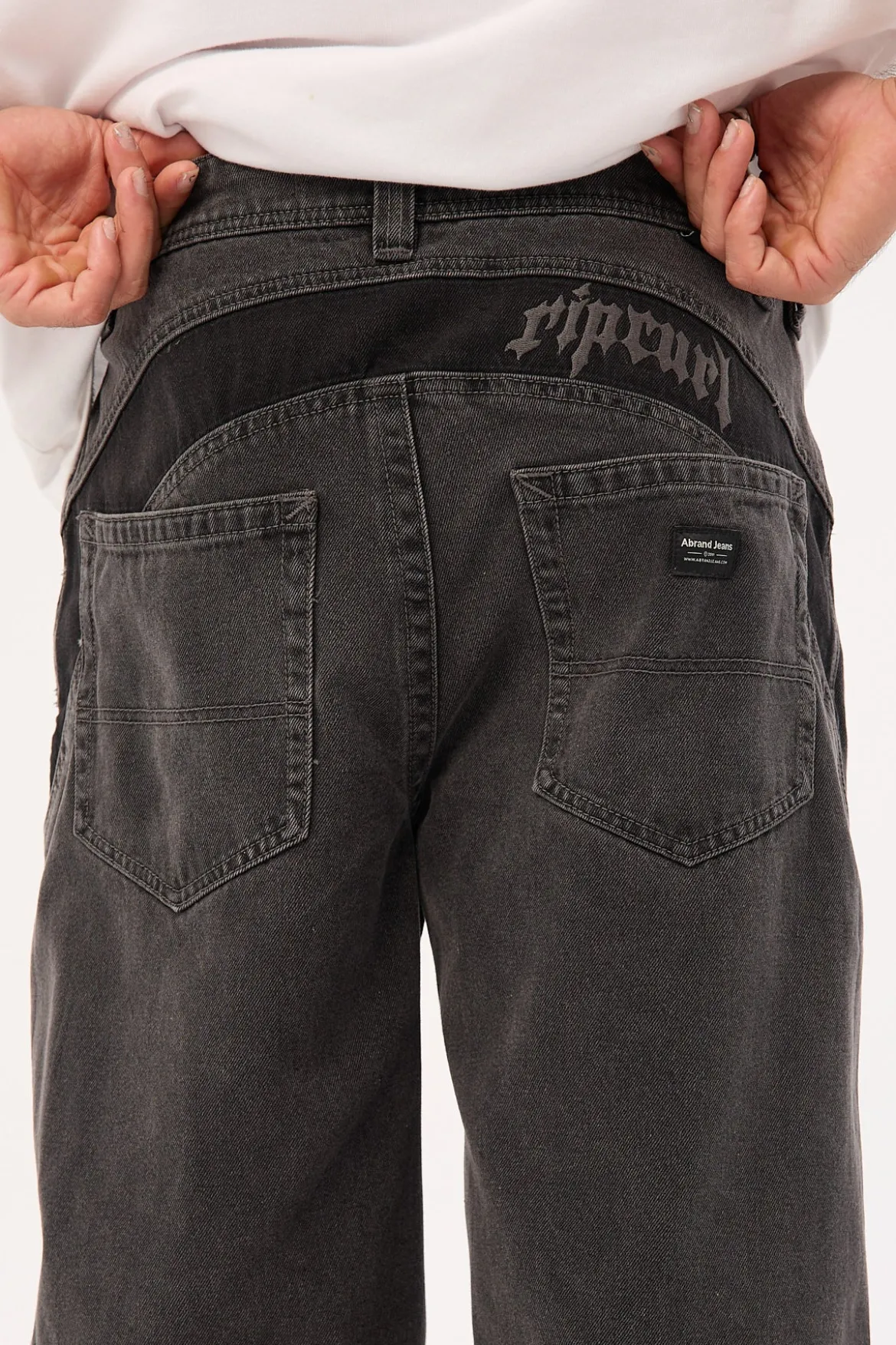 RC A6 Big Board Short Bazza Washed Black