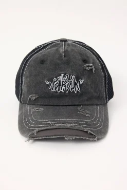 Reflekt Distressed Trucker Cap Washed Black