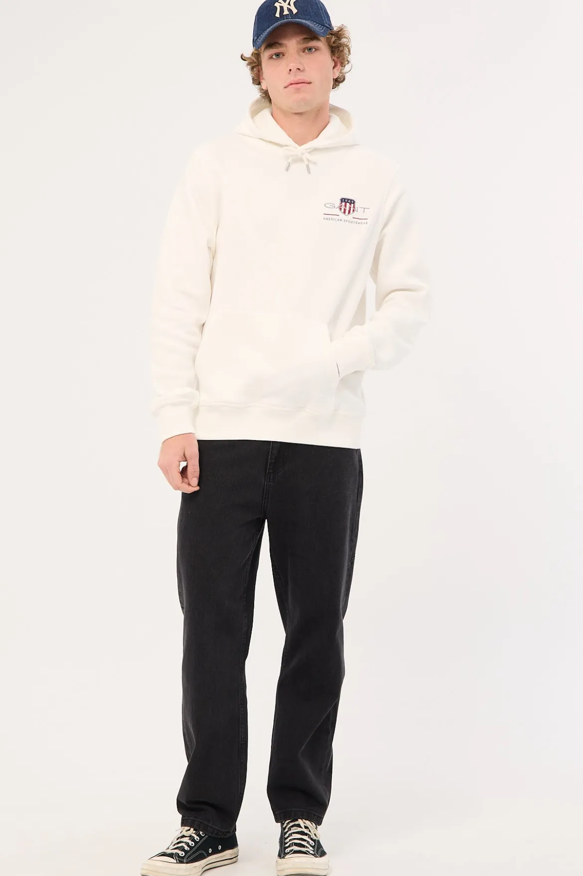 Reg Medium Archive Shield Hoodie Eggshell