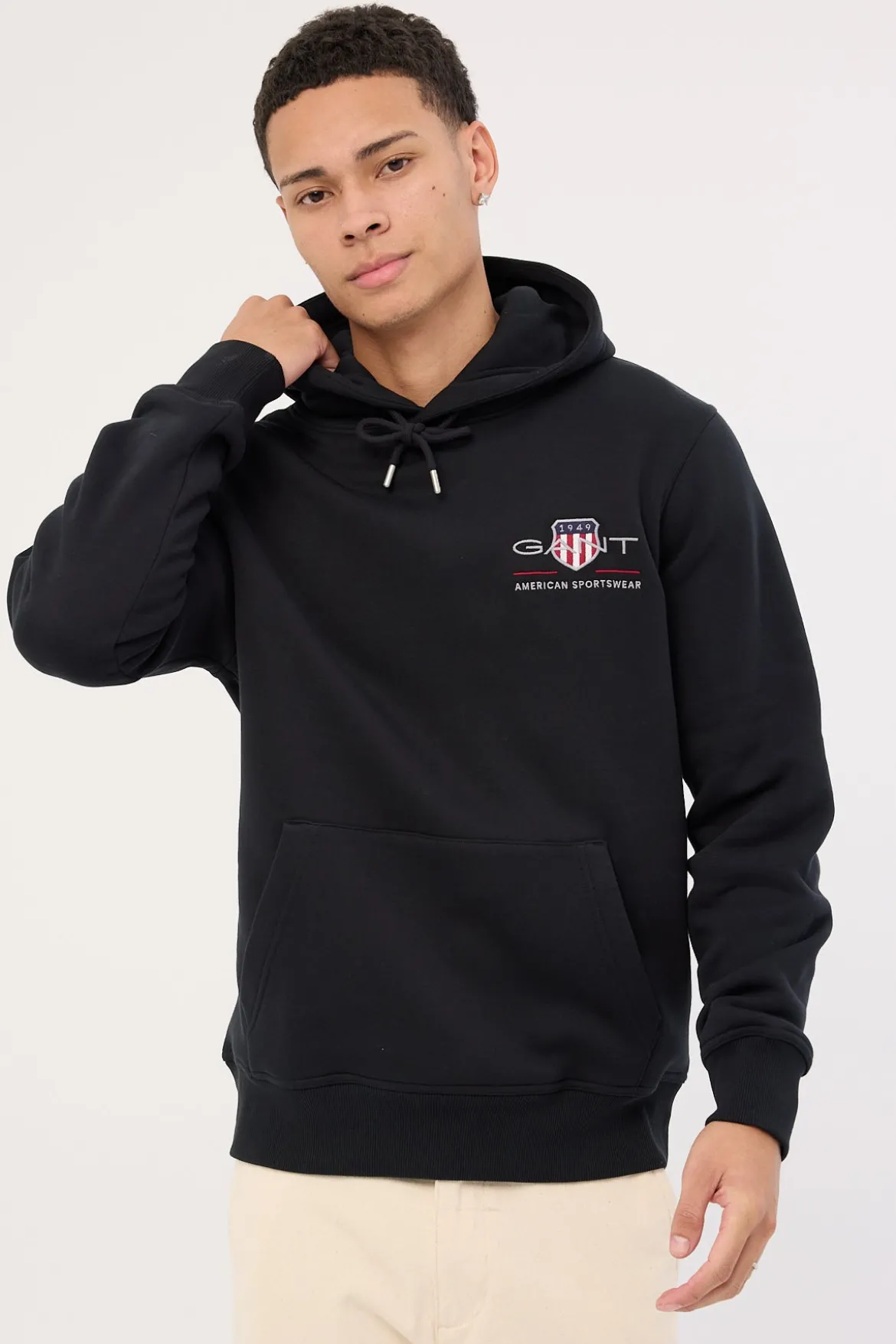 Reg Medium Archive Shield Hoodie Black