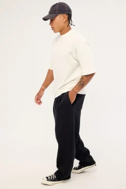 Roam Pleated Sweatpant Black