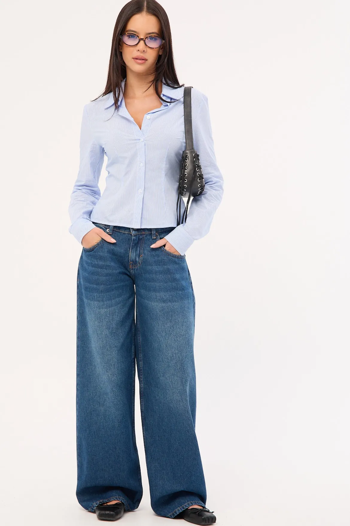 Roomy Extra Wide Low Rise Jean Mid Blue Denim