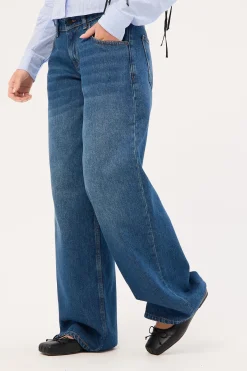 Roomy Extra Wide Low Rise Jean Mid Blue Denim